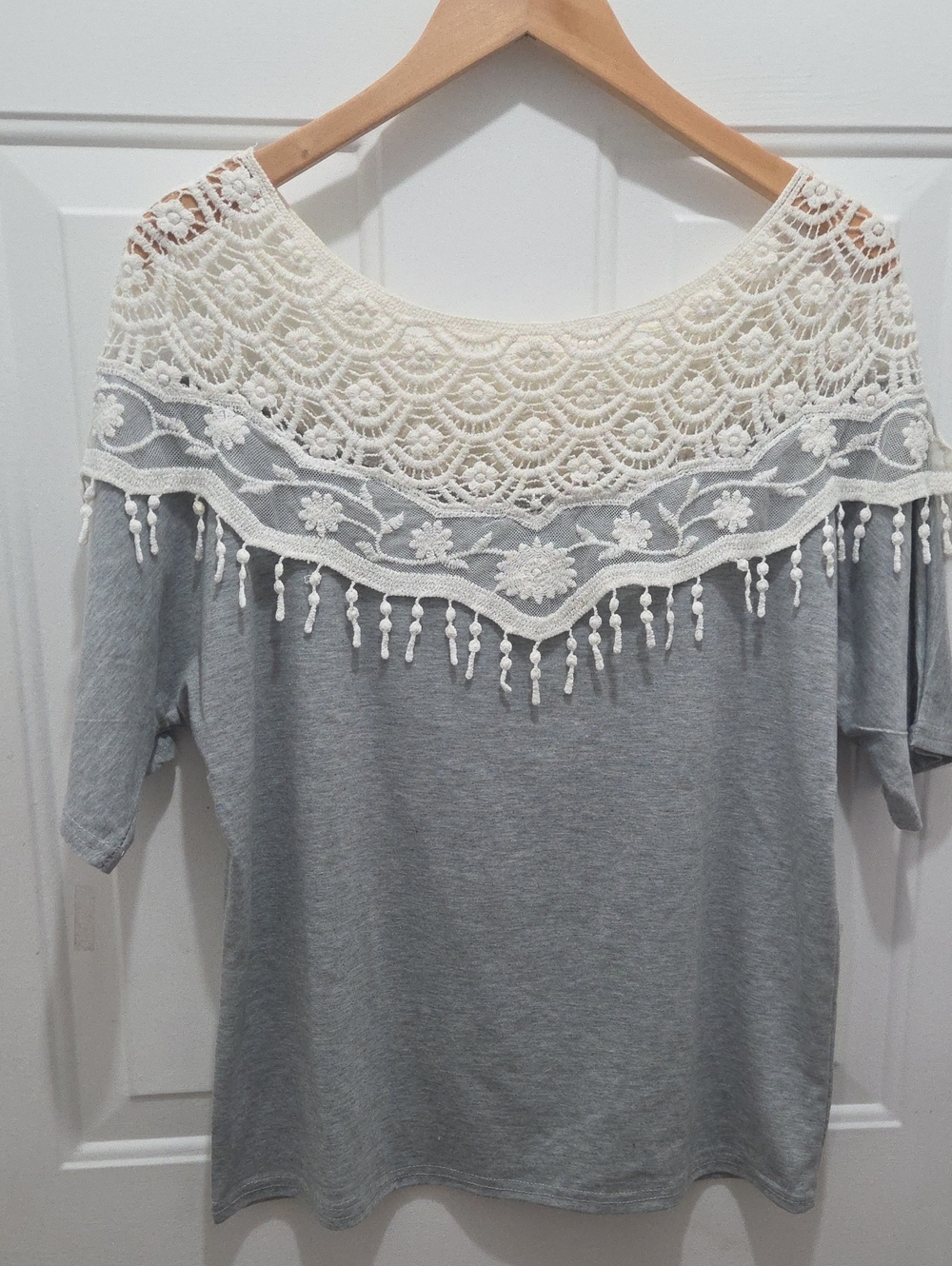 Zanzea Gray Top with Ivory Crochet Yoke L